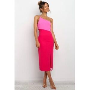NWT - petal and pup Xiomar one shoulder dress, size 8.